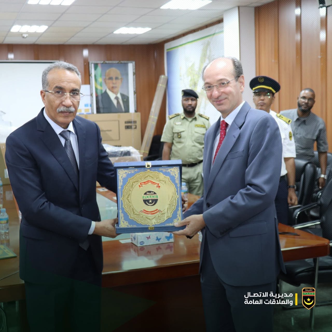 التعاون الإسباني يسلم للشرطة الموريتانية دفعة من المعدات اللوجستية والأجهزة الإلكترونية المتطورة
