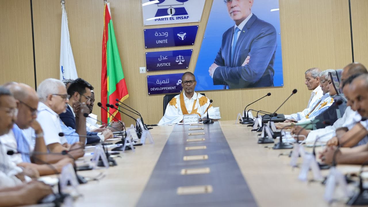 منسقية أحزاب الأغلبية الرئاسية والأحزاب الداعمة لرئيس الجمهورية تعلن تمسكها بخيار الحوار الوطني