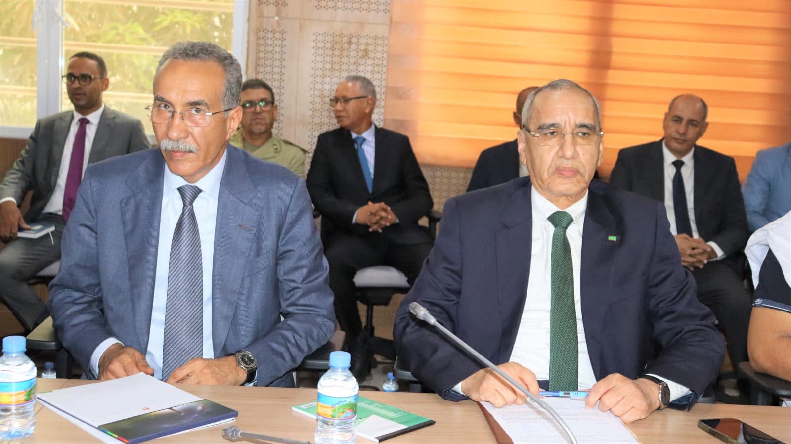 وزير الداخلية وترقية اللامركزية و التنمية المحلية محمد أحمد ولد محمد الأمين يقدم أمام لجنة العدل والدفاع و الداخلية والشؤون الإسلامية بالبرلمان عرضا حول مشروع القانون المتضمن النظام الأساسي للشرطة
