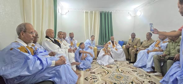 رئيس الجمهورية ولد الغزواني يوفد وفده لتعزية المدير العام للوكالة الموريتانية للأنباء، السيد محمد تقي الله الأدهم في وفاة الدته