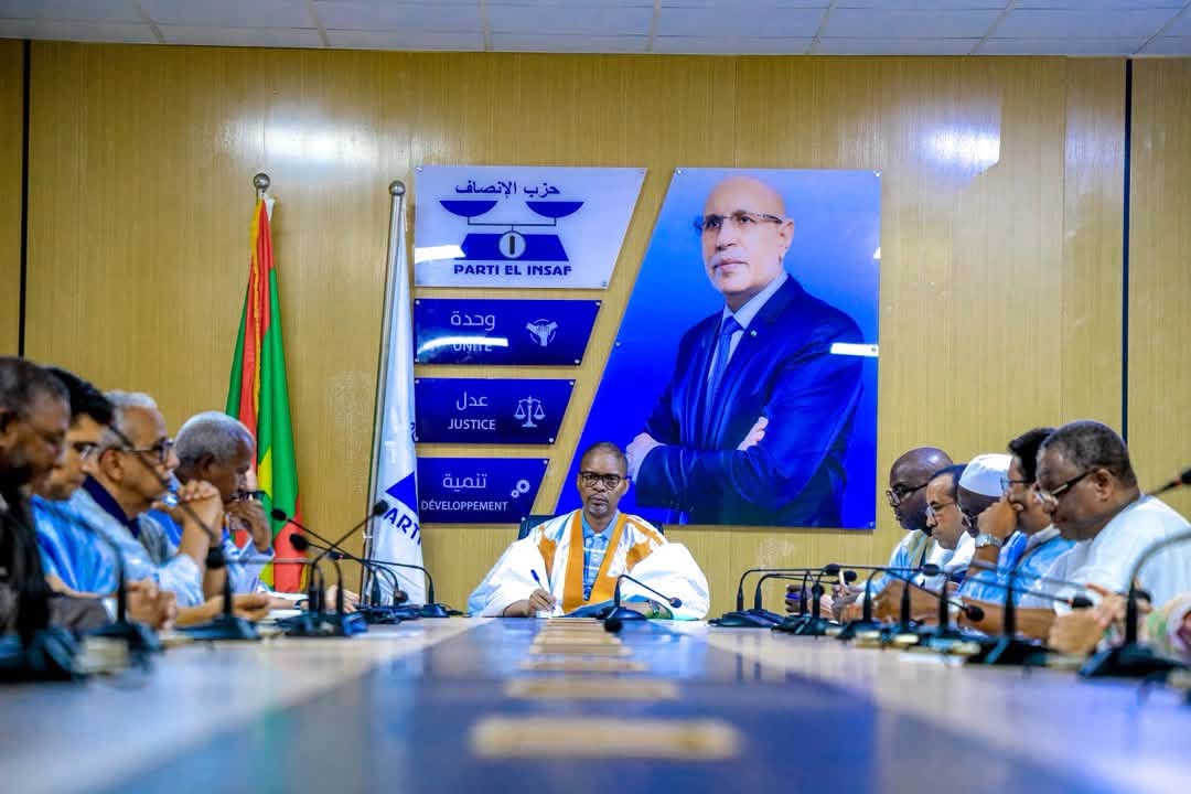 رئيس حزب الإنصاف يحث الأمناء الدائمين المكلفين بالولايات على ضرورة تعزيز التواصل مع المناضلين