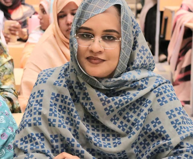 عضو الأمانة الدائمة المكلفة بالعلاقات الخارجية والجاليات في الخارج بحزب الإنصاف عزيزة اسواد تثمن قرار الرئيس محمد ولد الشيخ الغزواني إرسال طائرة خاصة لإجلاء الموريتانيين في مالي