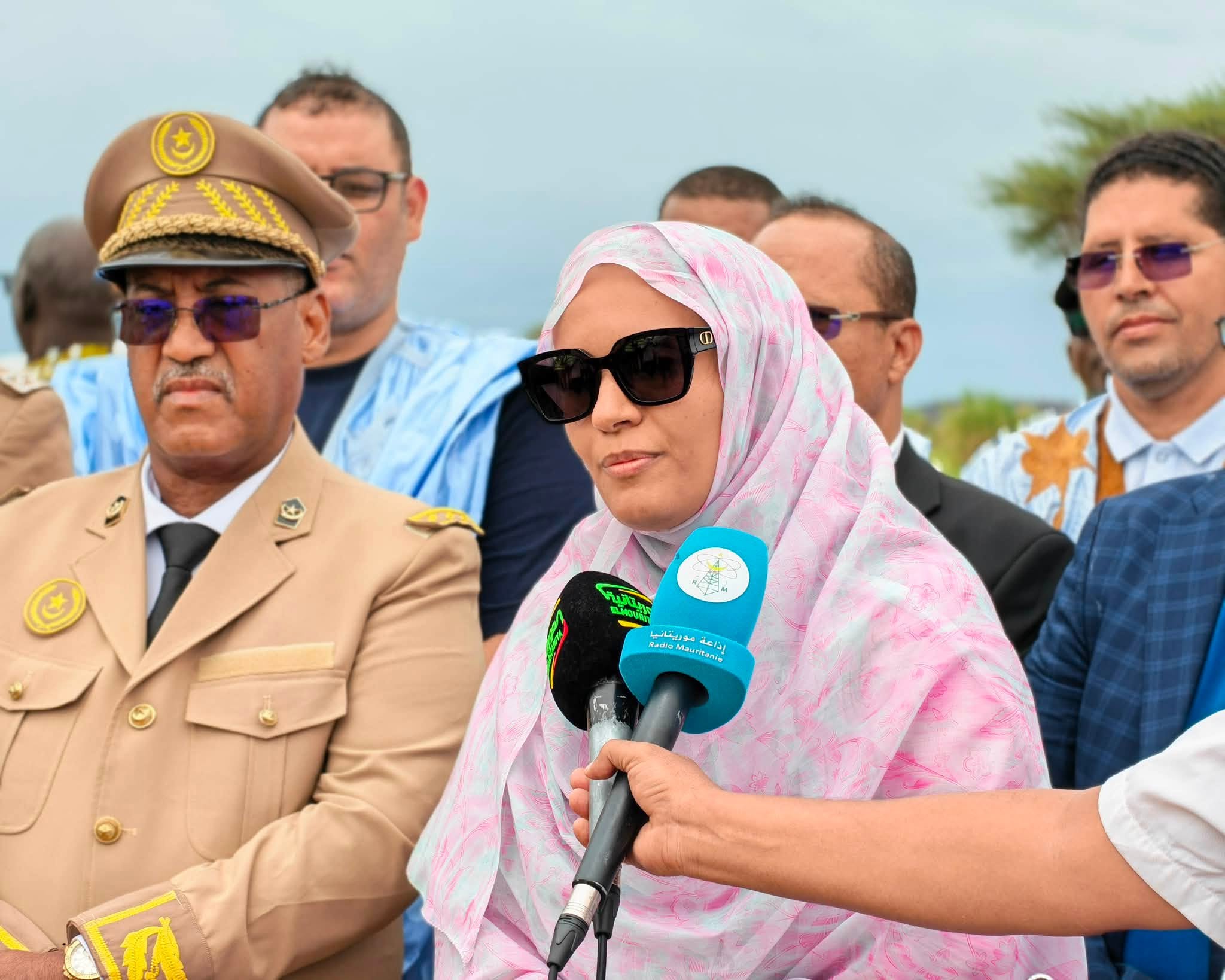 وزيرة المياه والصرف الصحي تعاين سير أعمال الحفر في أول بئر تجريبي ضمن البرنامج التجريبي للحفر العميق بضواحي مدينة الطينطان