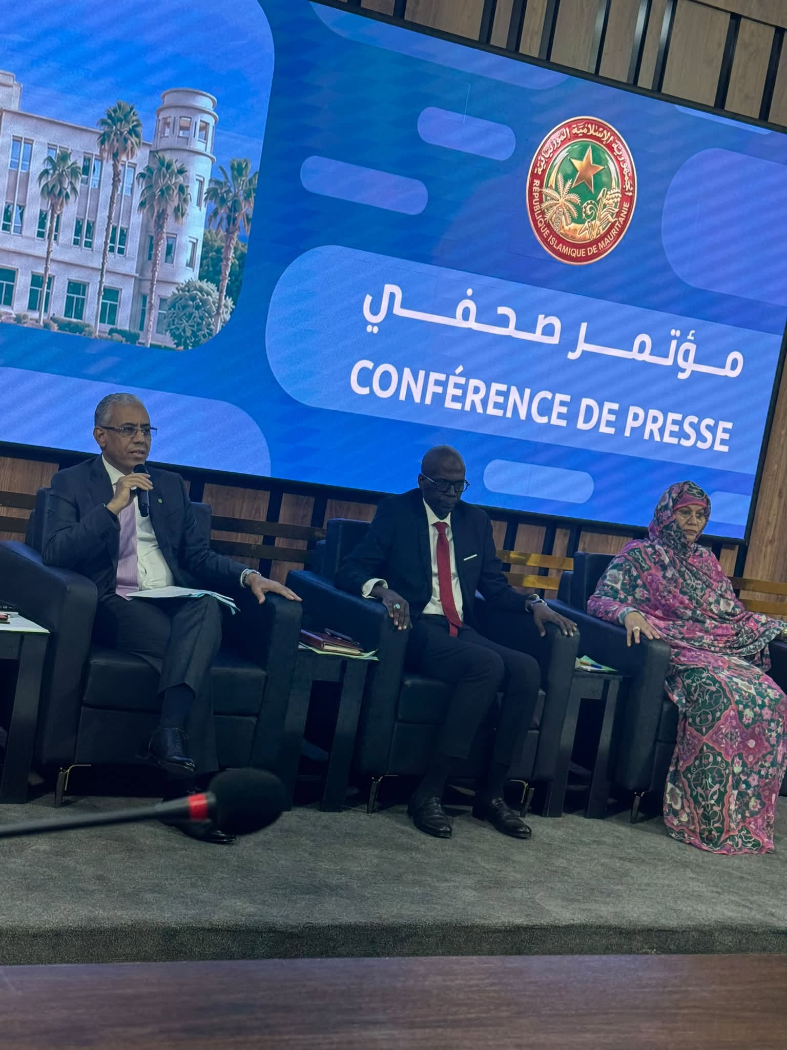 الإعلامي عالي ولد اماهن يوجه رسالة إلى الوزير الناطق باسم الحكومة